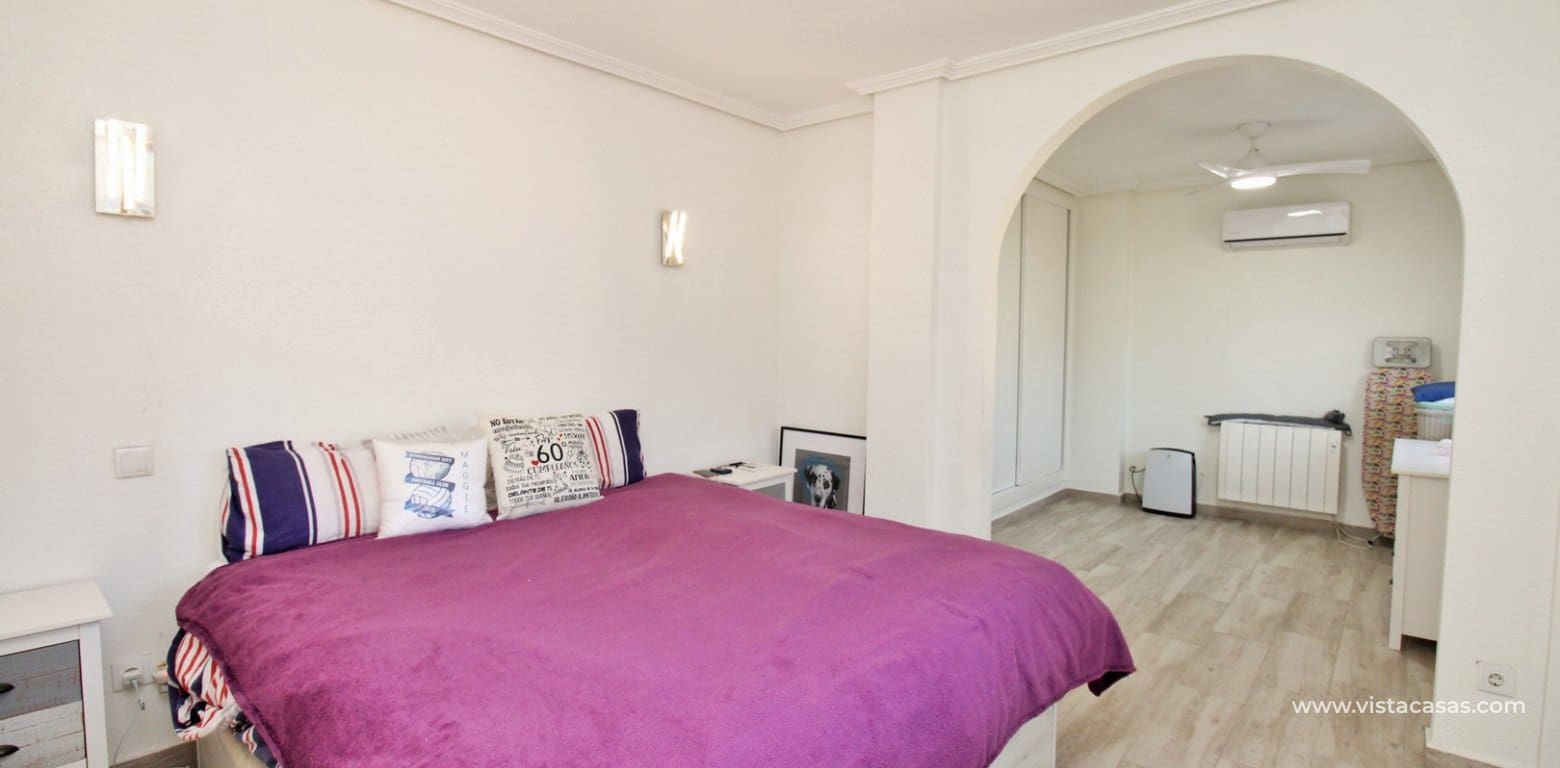 4 slaapkamer Villa te koop in Playa Flamenca met zwembad - € 399.950 (Ref: 9532457)