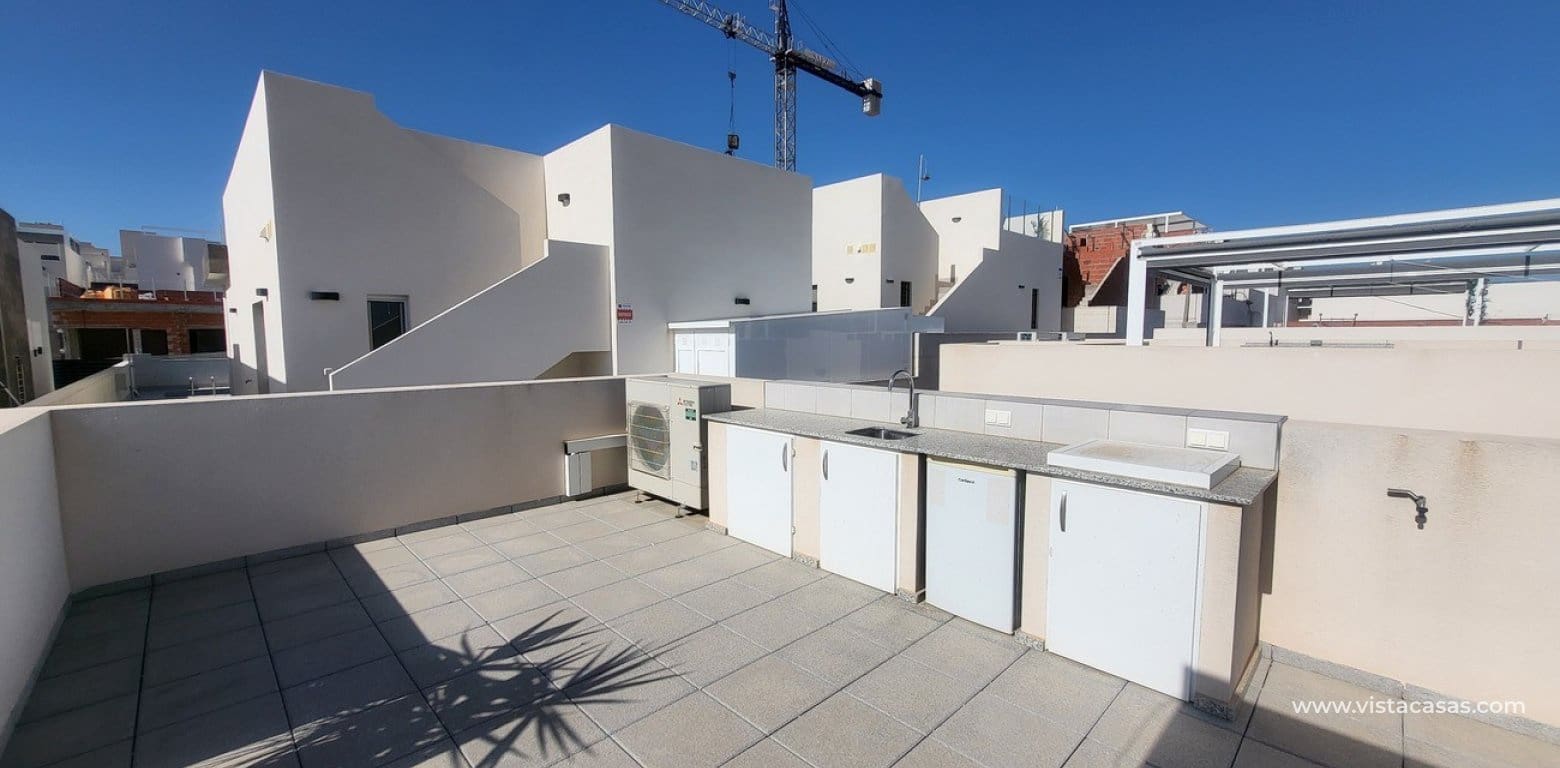 3 makuuhuone Huvila myytävänä paikassa Villamartin - 400 000 € (Ref: 9541872)