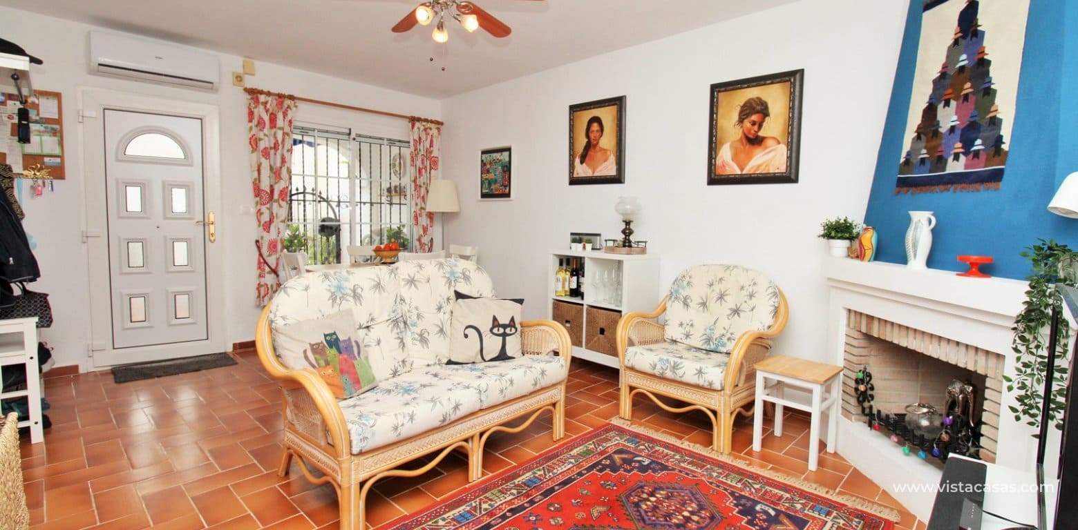 Bungalow de 2 habitaciones en Villamartin en venta con piscina - 199.995 € (Ref: 9544489)