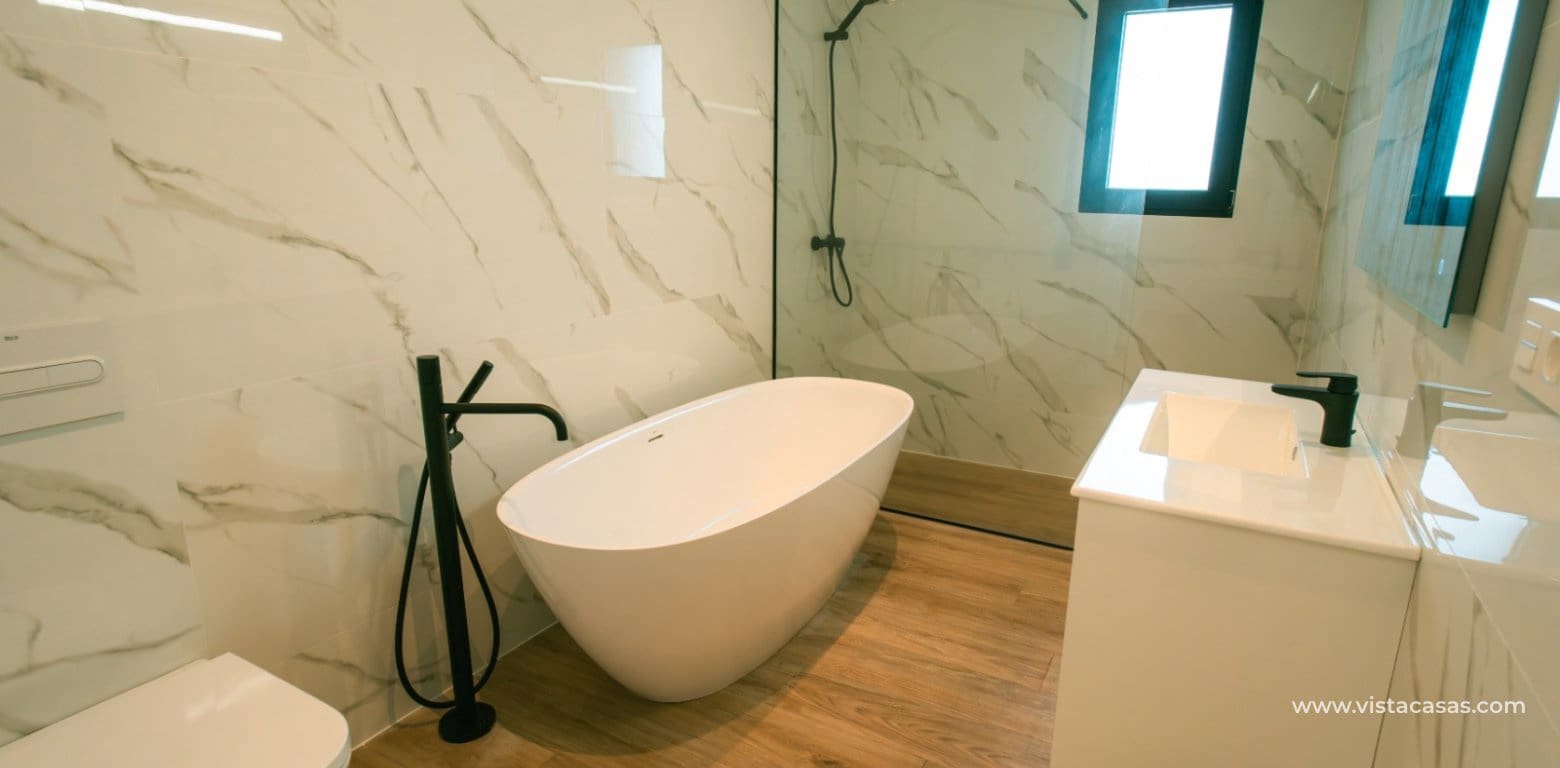 3 bedroom Villa for sale in Pinoso - € 450,000 (Ref: 9552614)