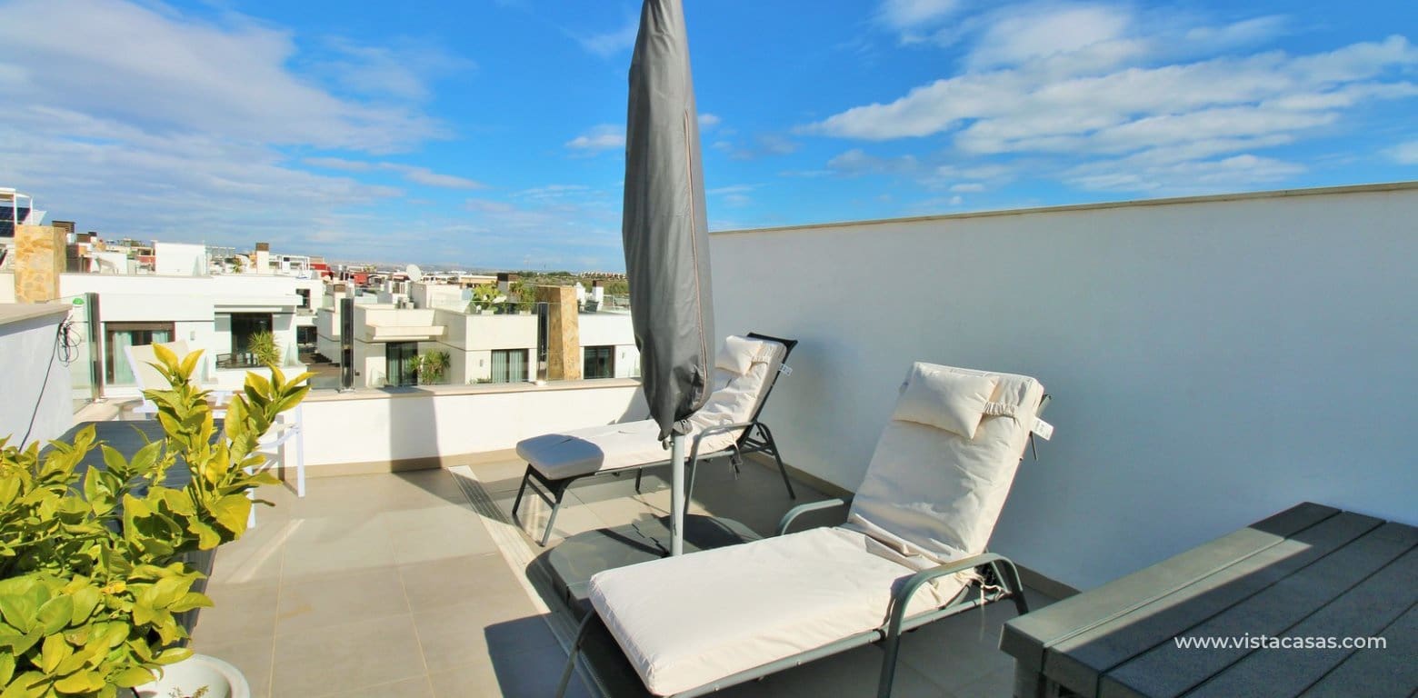 Casa de 2 habitaciones en Villamartin en venta con piscina - 294.990 € (Ref: 9553148)