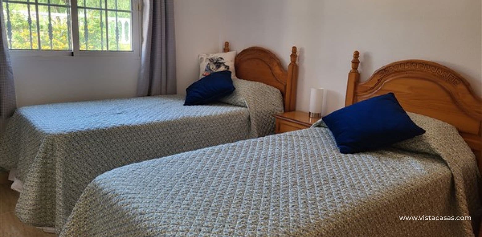 3 makuuhuone Huvila myytävänä paikassa Villamartin - 375 000 € (Ref: 9562218)