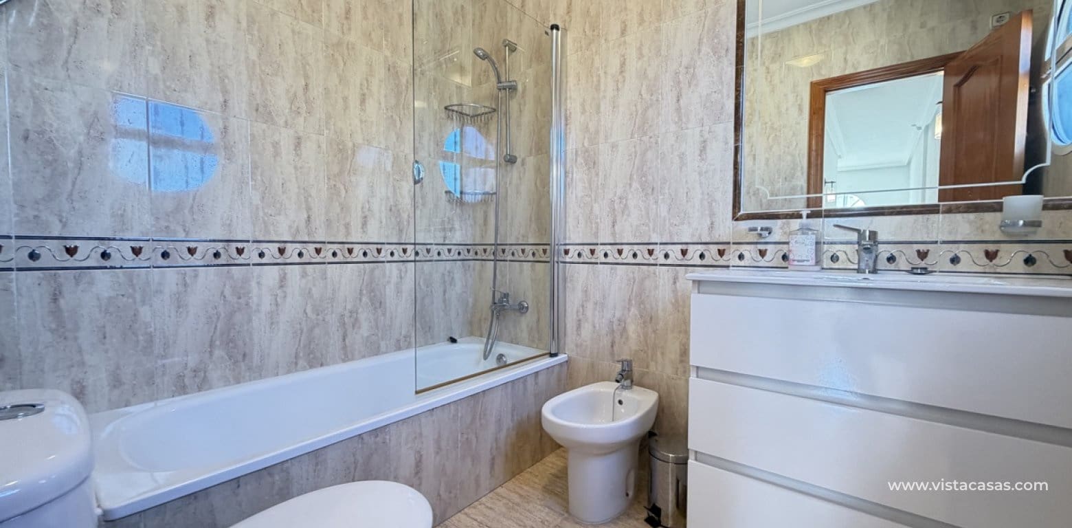 3 bedroom Villa for sale in Villamartin - € 375,000 (Ref: 9562218)