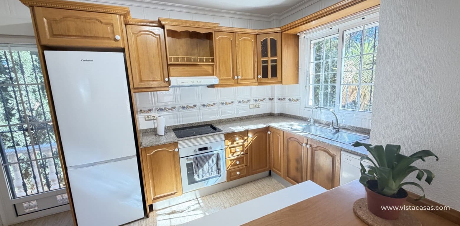 3 bedroom Villa for sale in Villamartin - € 375,000 (Ref: 9562218)