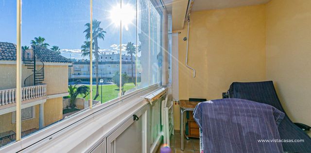 Apartamento de 2 habitaciones en Cabo Roig, Orihuela en venta con piscina garaje - 164.900 € (Ref: 9562220)