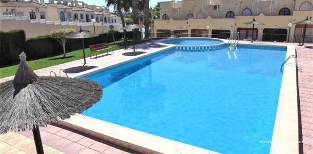 2 sovrum Hus till salu i Villamartin, Orihuela med pool - 179 000 € (Ref: 9566248)