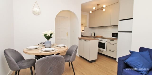 2 sovrum Hus till salu i Villamartin, Orihuela med pool - 179 000 € (Ref: 9566248)