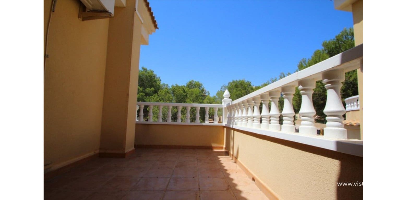 4 bedroom Villa for sale in Villamartin - € 345,000 (Ref: 9569251)