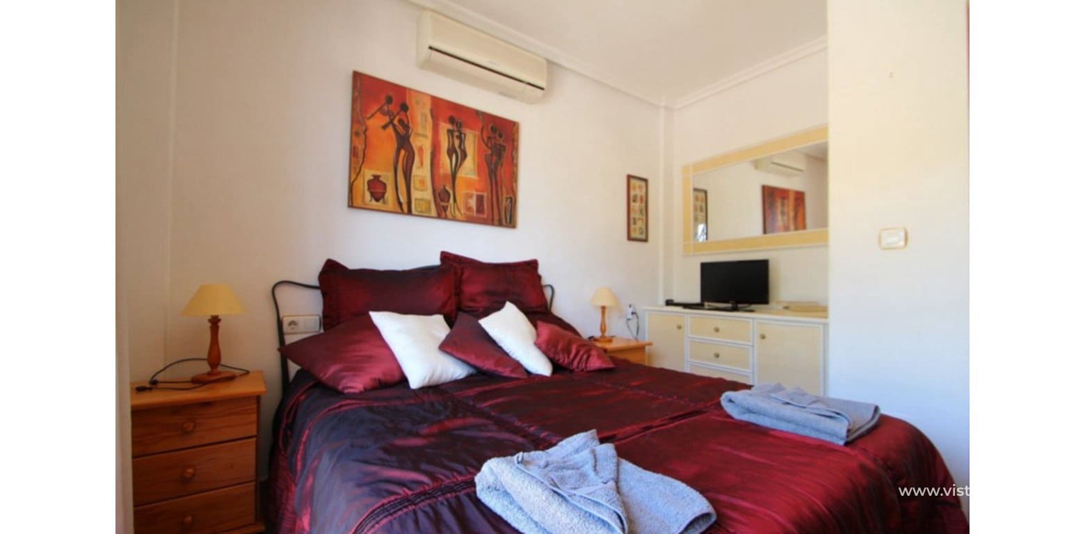 4 bedroom Villa for sale in Villamartin - € 345,000 (Ref: 9569251)