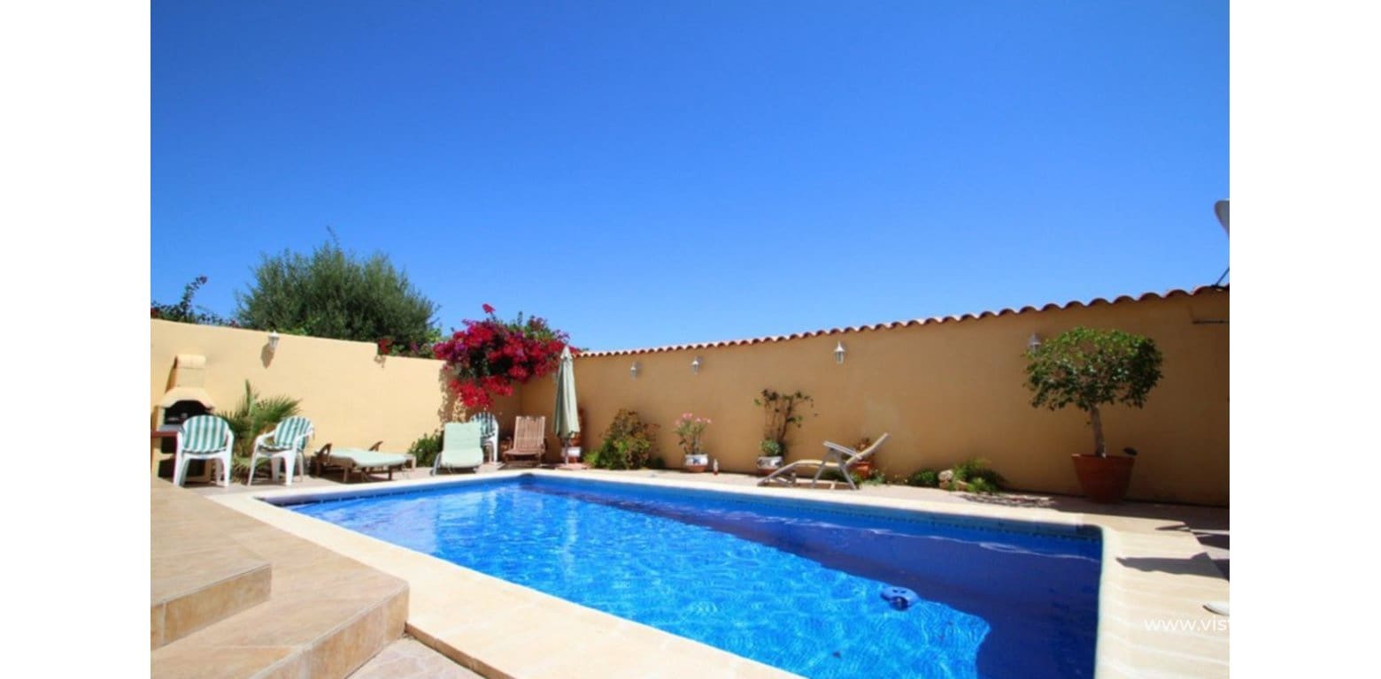 4 bedroom Villa for sale in Villamartin - € 345,000 (Ref: 9569251)