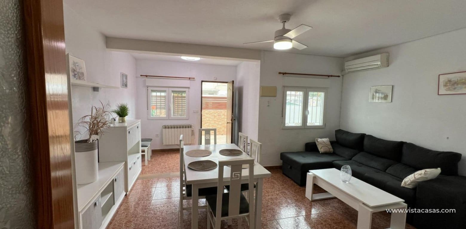 2 bedroom Townhouse for sale in Torrevieja - € 154,900 (Ref: 9571604)