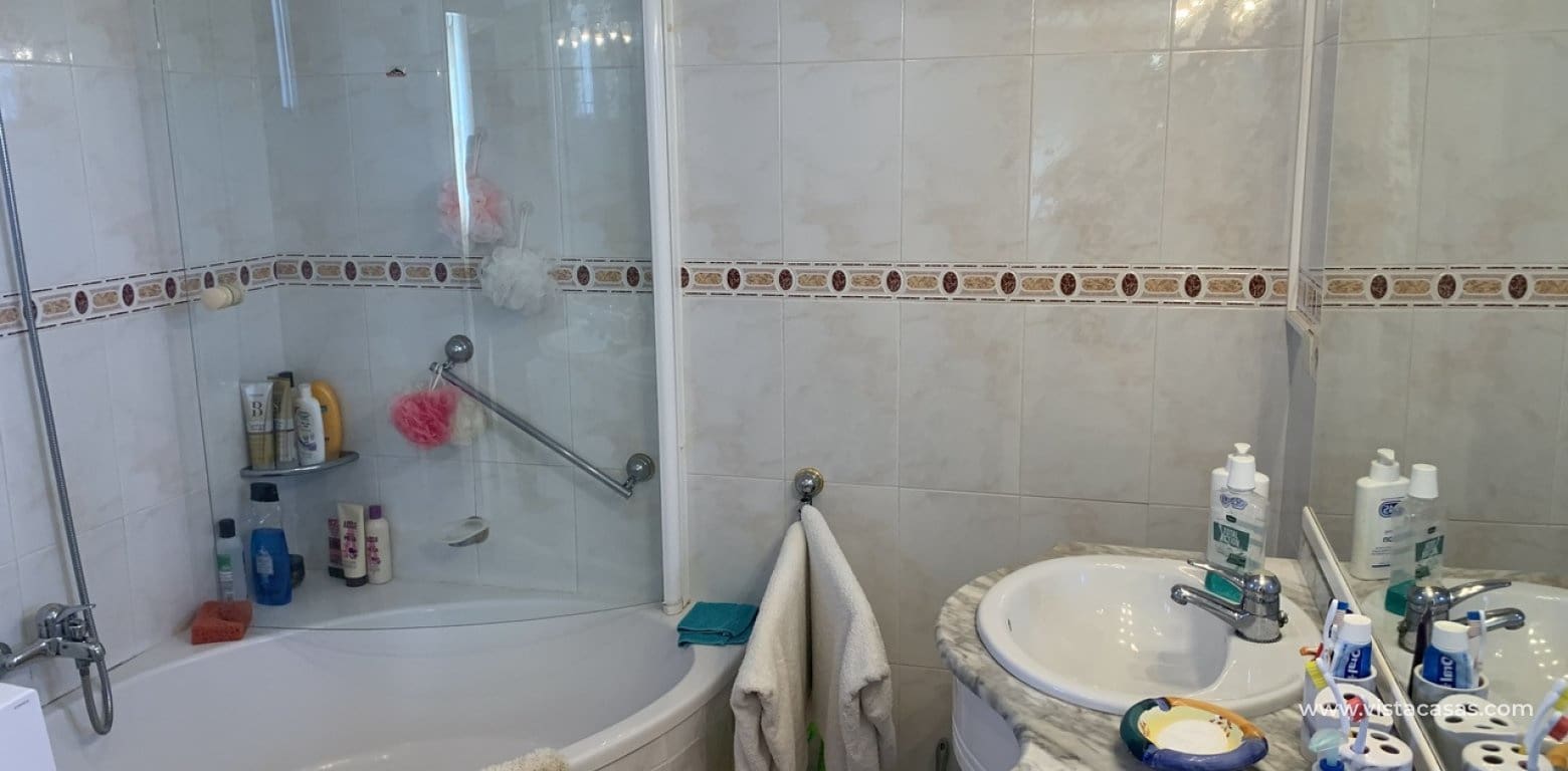 3 makuuhuone Huvila myytävänä paikassa Villamartin - 299 950 € (Ref: 9571605)