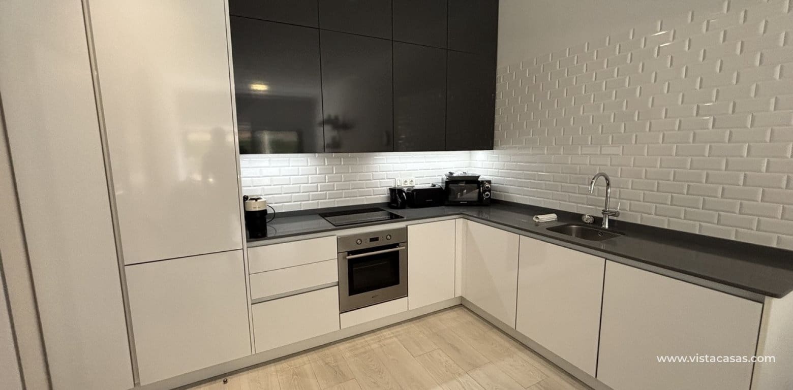 2 sovrum Lägenhet till salu i Villamartin - 250 000 € (Ref: 9571606)