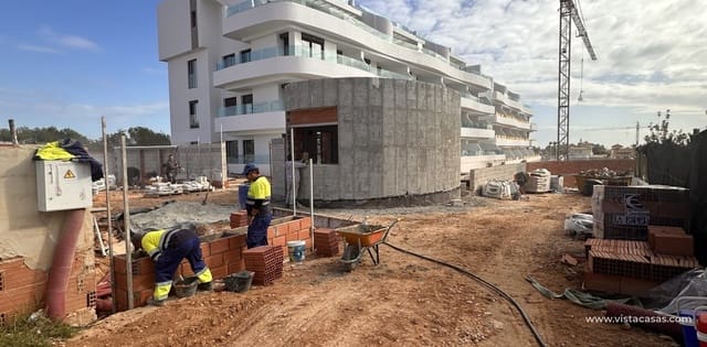 2 Zimmer Apartment zu verkaufen in Playa Flamenca, Orihuela - 339.000 € (Ref: 9583174)