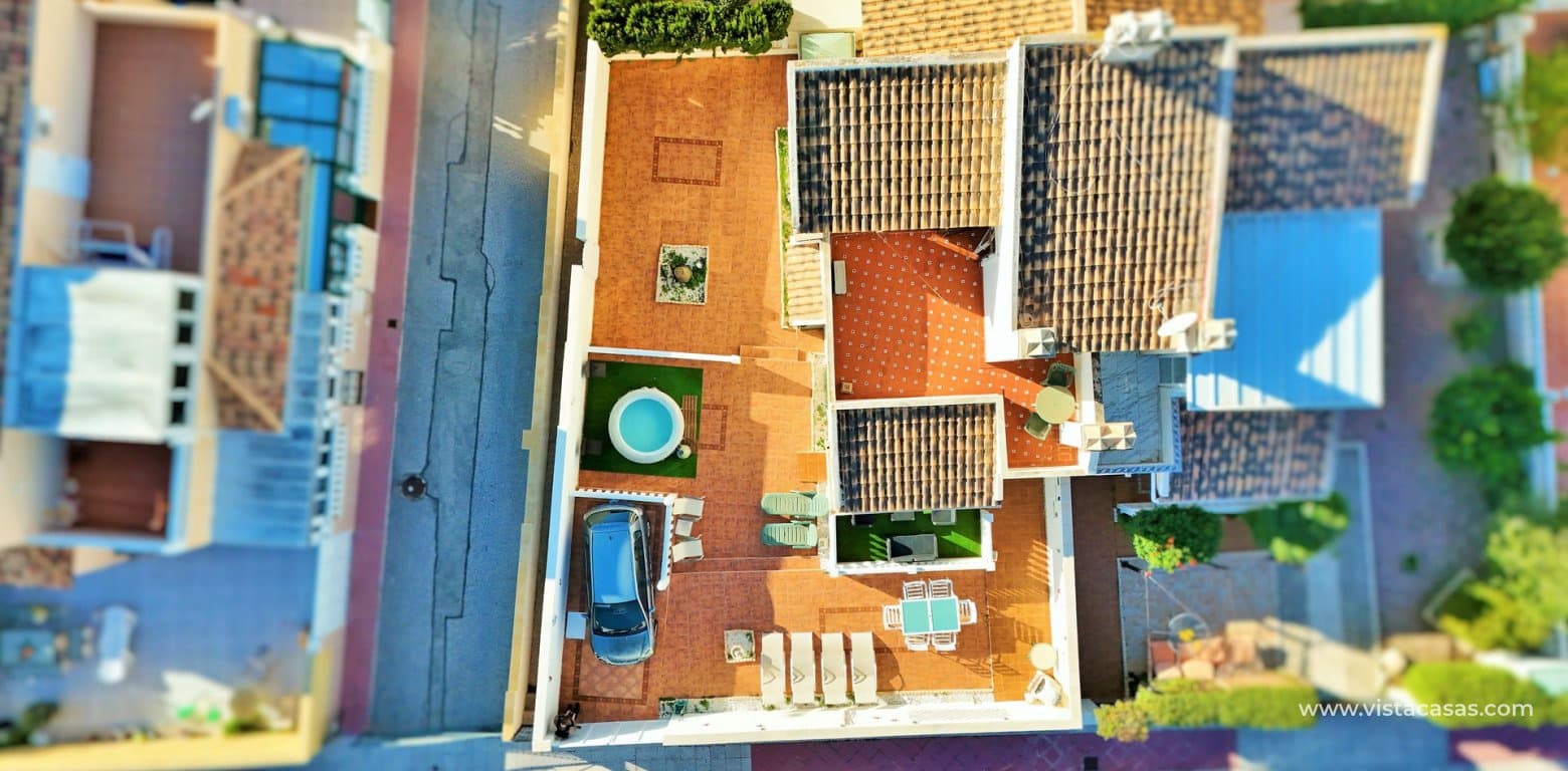 3 Zimmer Haus zu verkaufen in Playa Flamenca mit Pool - 249.000 € (Ref: 9594626)