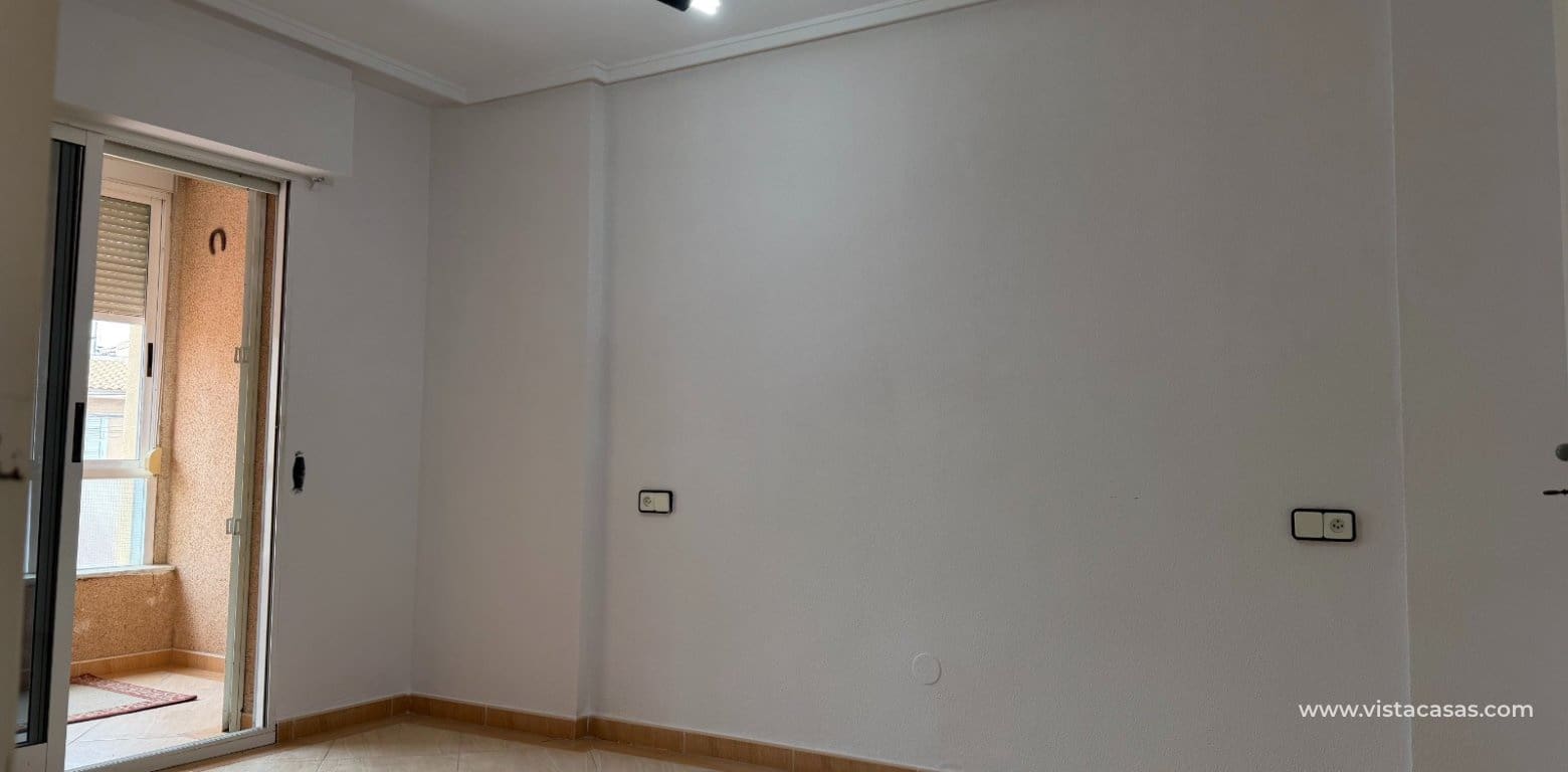 2 soverom Leilighet til salgs i Torrevieja - € 209 900 (Ref: 9599907)