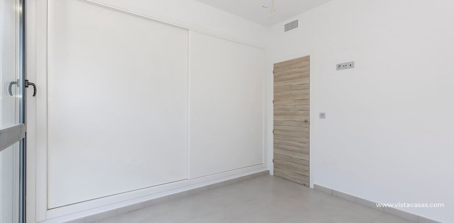 3 makuuhuone Huvila myytävänä paikassa Villamartin - 319 000 € (Ref: 9599908)