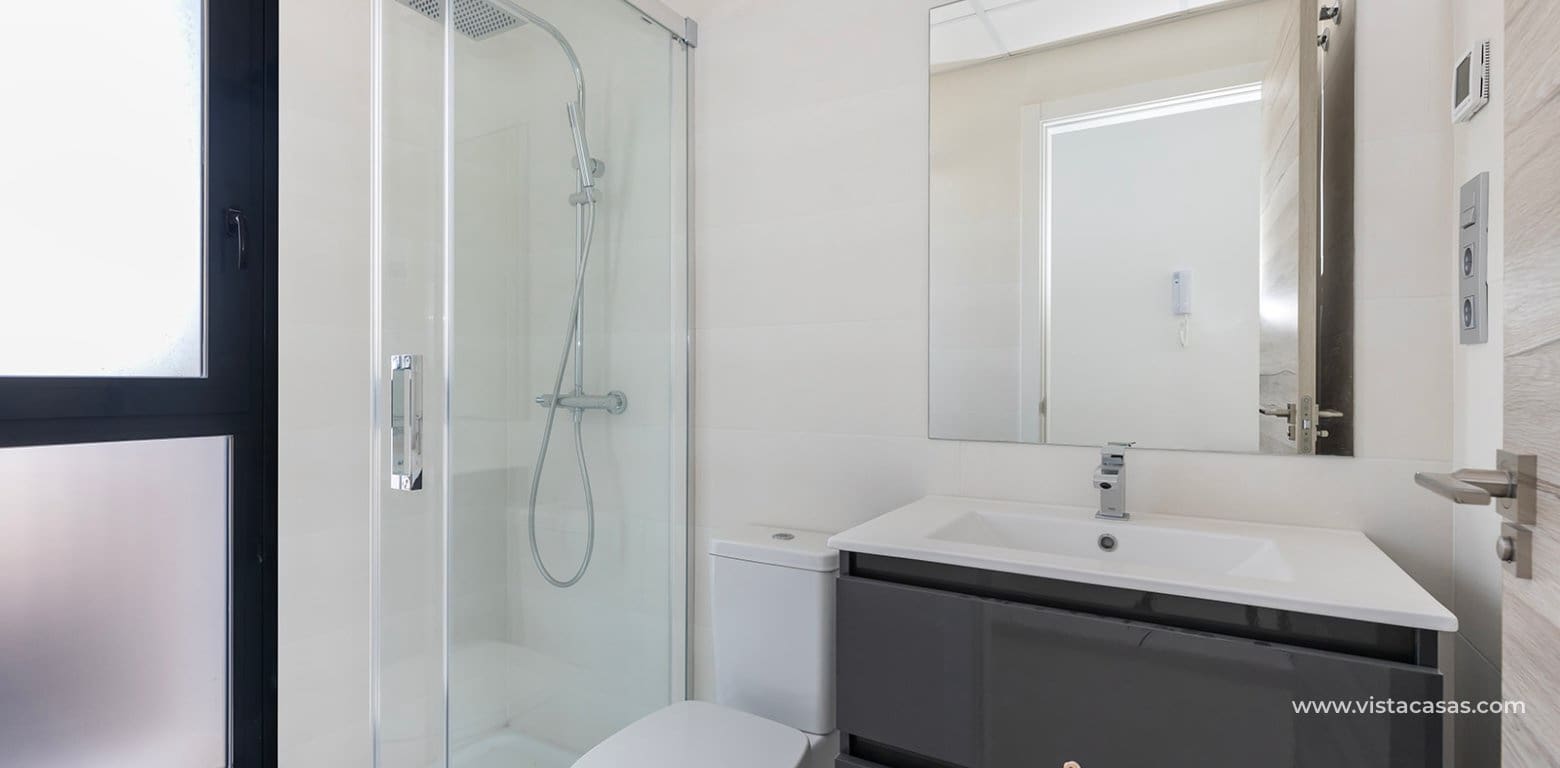 3 makuuhuone Huvila myytävänä paikassa Villamartin - 319 000 € (Ref: 9599908)