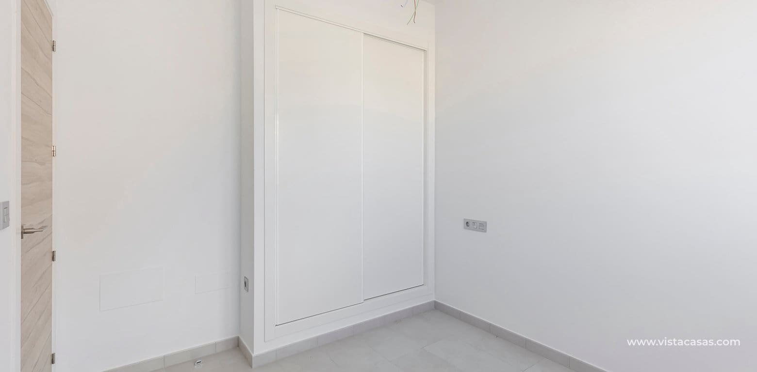 3 makuuhuone Huvila myytävänä paikassa Villamartin - 319 000 € (Ref: 9599908)