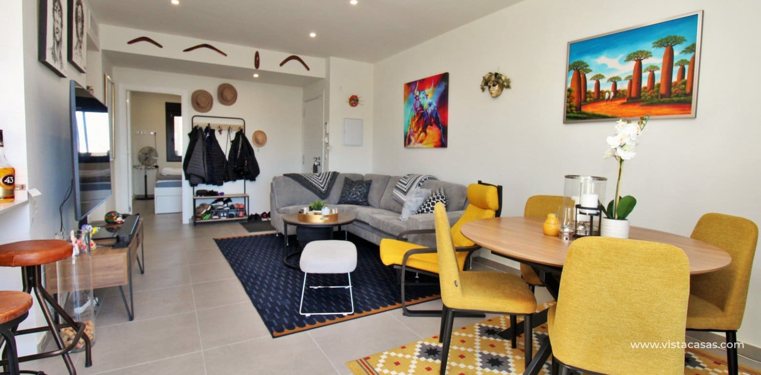 Apartamento de 2 habitaciones en Villamartin en venta con piscina - 299.000 € (Ref: 9602418)