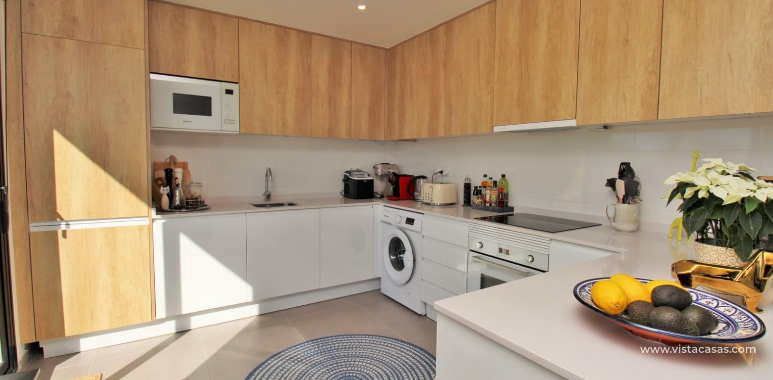 Apartamento de 2 habitaciones en Villamartin en venta con piscina - 299.000 € (Ref: 9602418)