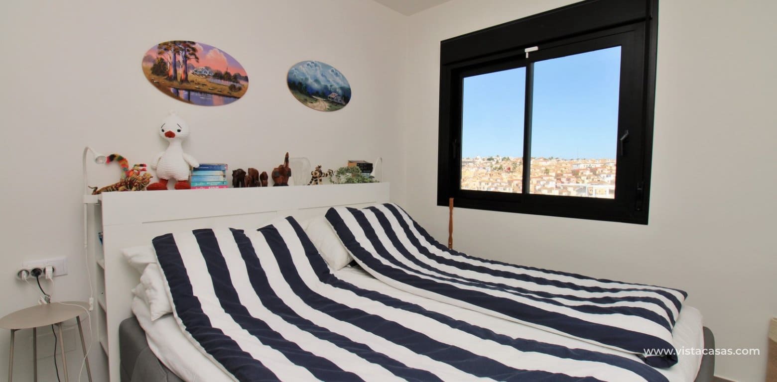Apartamento de 2 habitaciones en Villamartin en venta con piscina - 299.000 € (Ref: 9602418)