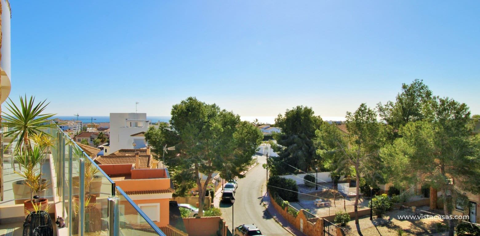 Apartamento de 2 habitaciones en Villamartin en venta con piscina - 299.000 € (Ref: 9602418)