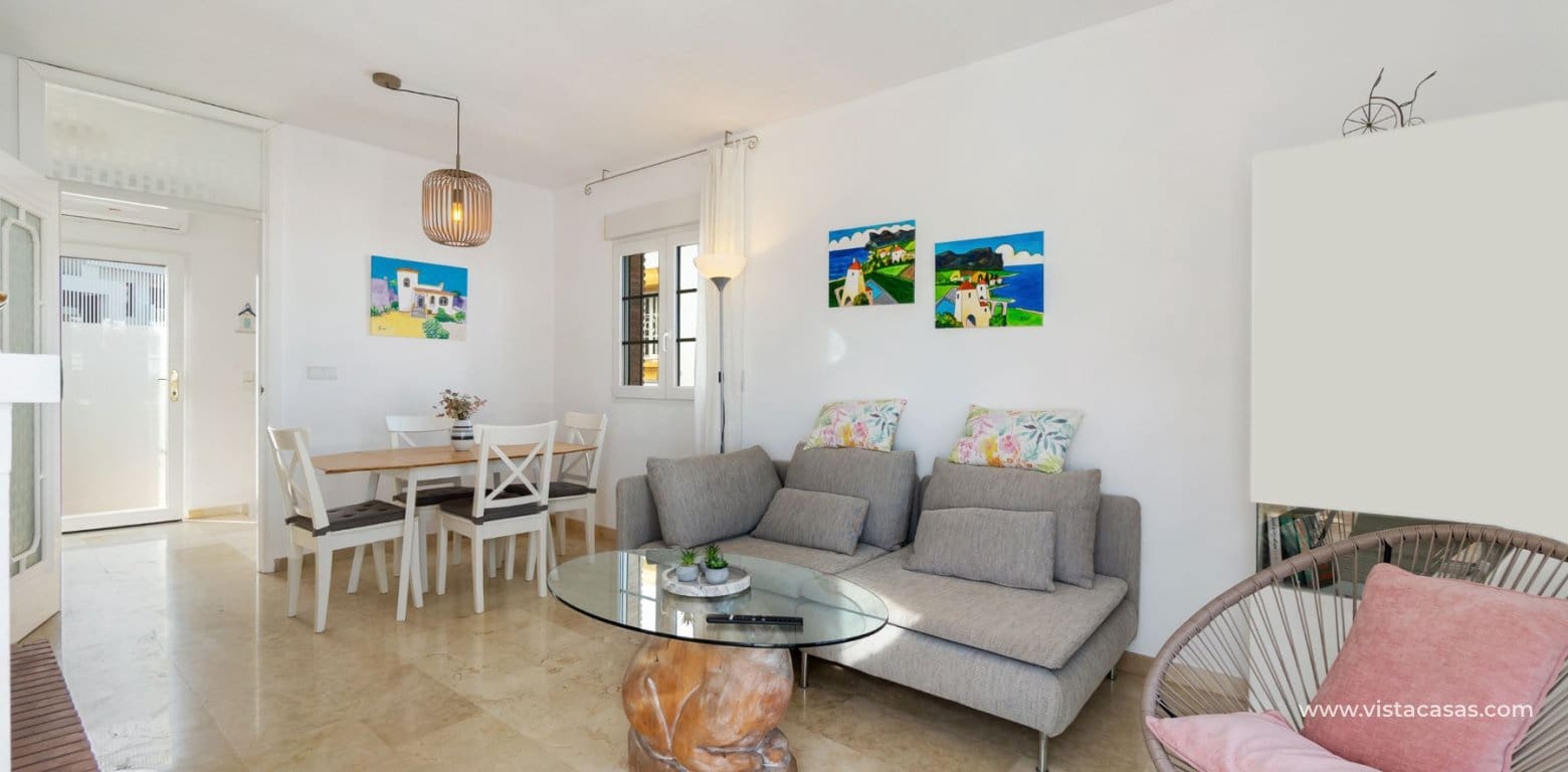 3 makuuhuone Huvila myytävänä paikassa Villamartin - 359 000 € (Ref: 9608321)