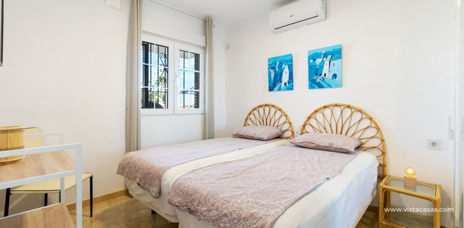 3 makuuhuone Huvila myytävänä paikassa Villamartin - 359 000 € (Ref: 9608321)