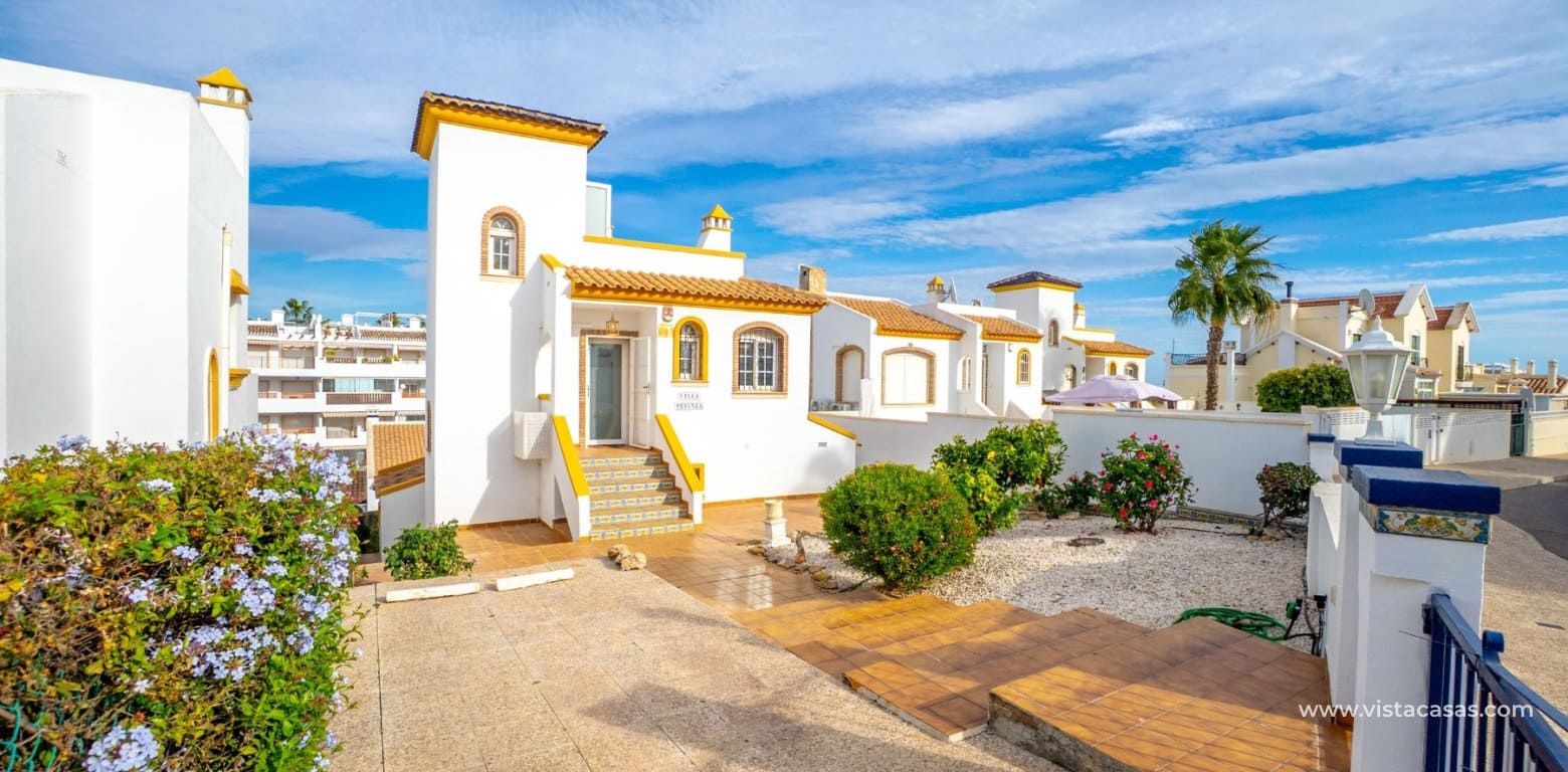 3 makuuhuone Huvila myytävänä paikassa Villamartin - 359 000 € (Ref: 9608321)