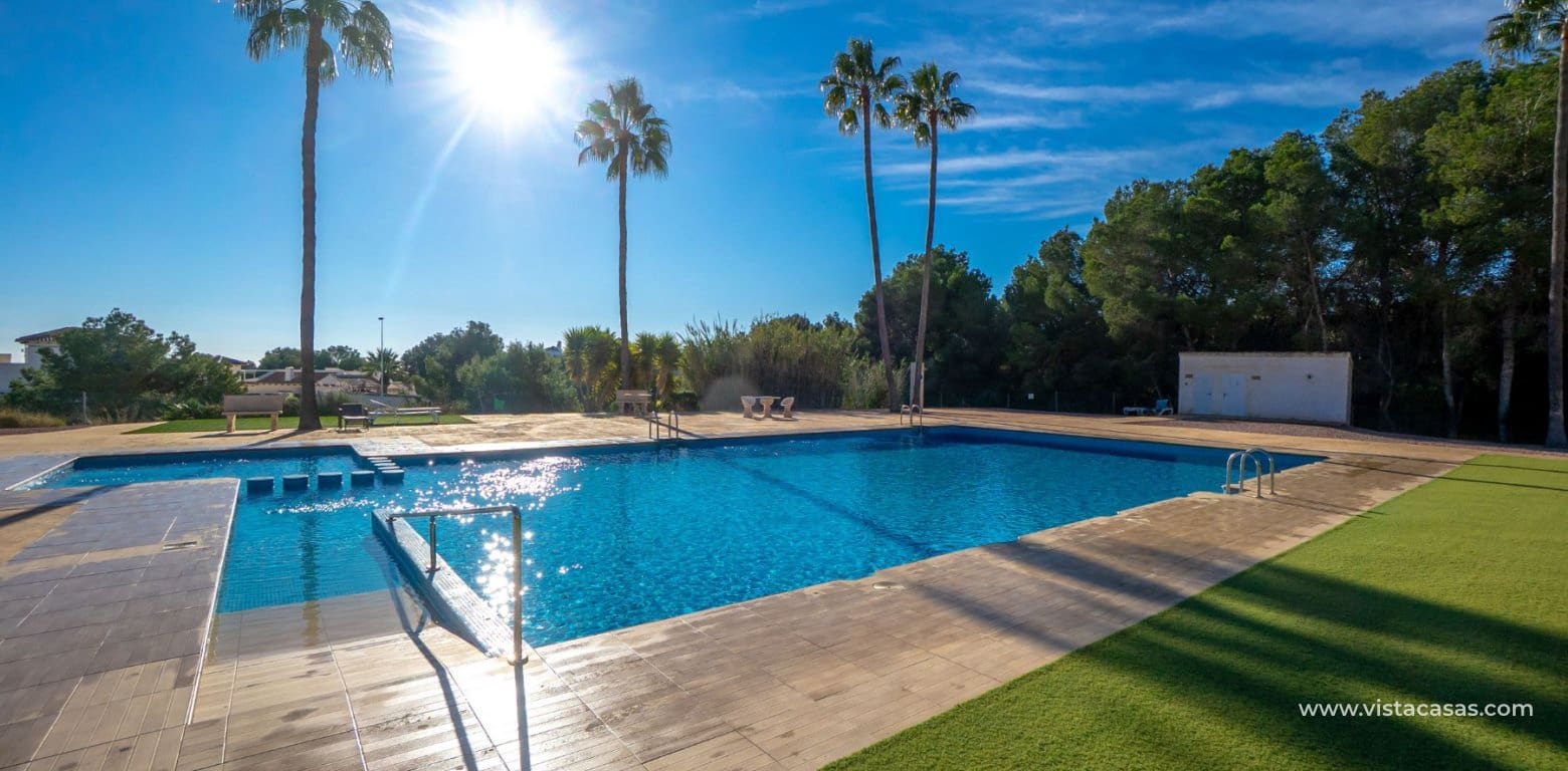 3 makuuhuone Huvila myytävänä paikassa Villamartin - 359 000 € (Ref: 9608321)