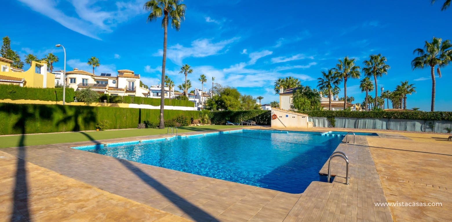 3 makuuhuone Huvila myytävänä paikassa Villamartin - 359 000 € (Ref: 9608321)