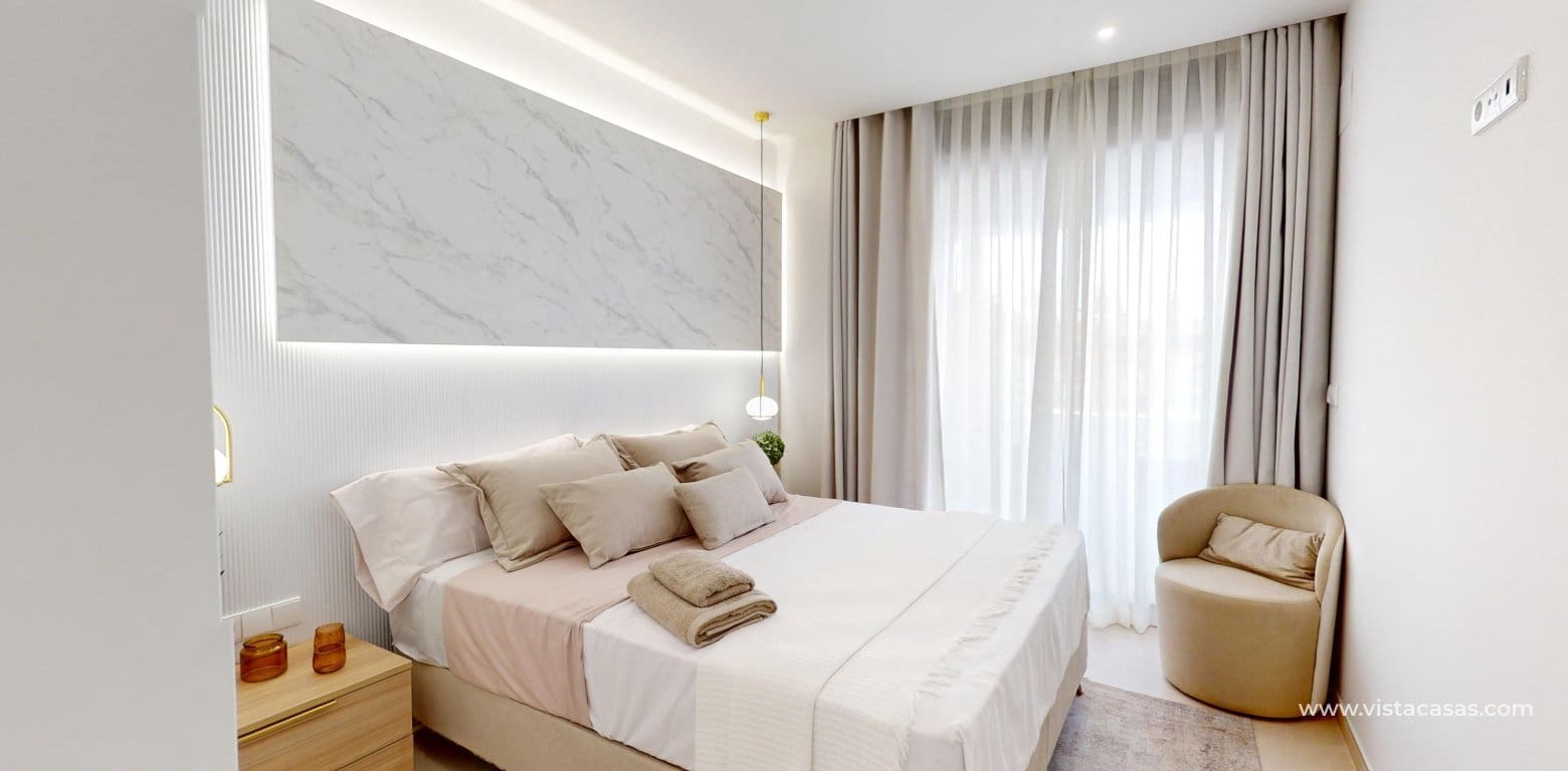 2 bedroom Apartment for sale in Cabo Roig - € 399,000 (Ref: 9611894)