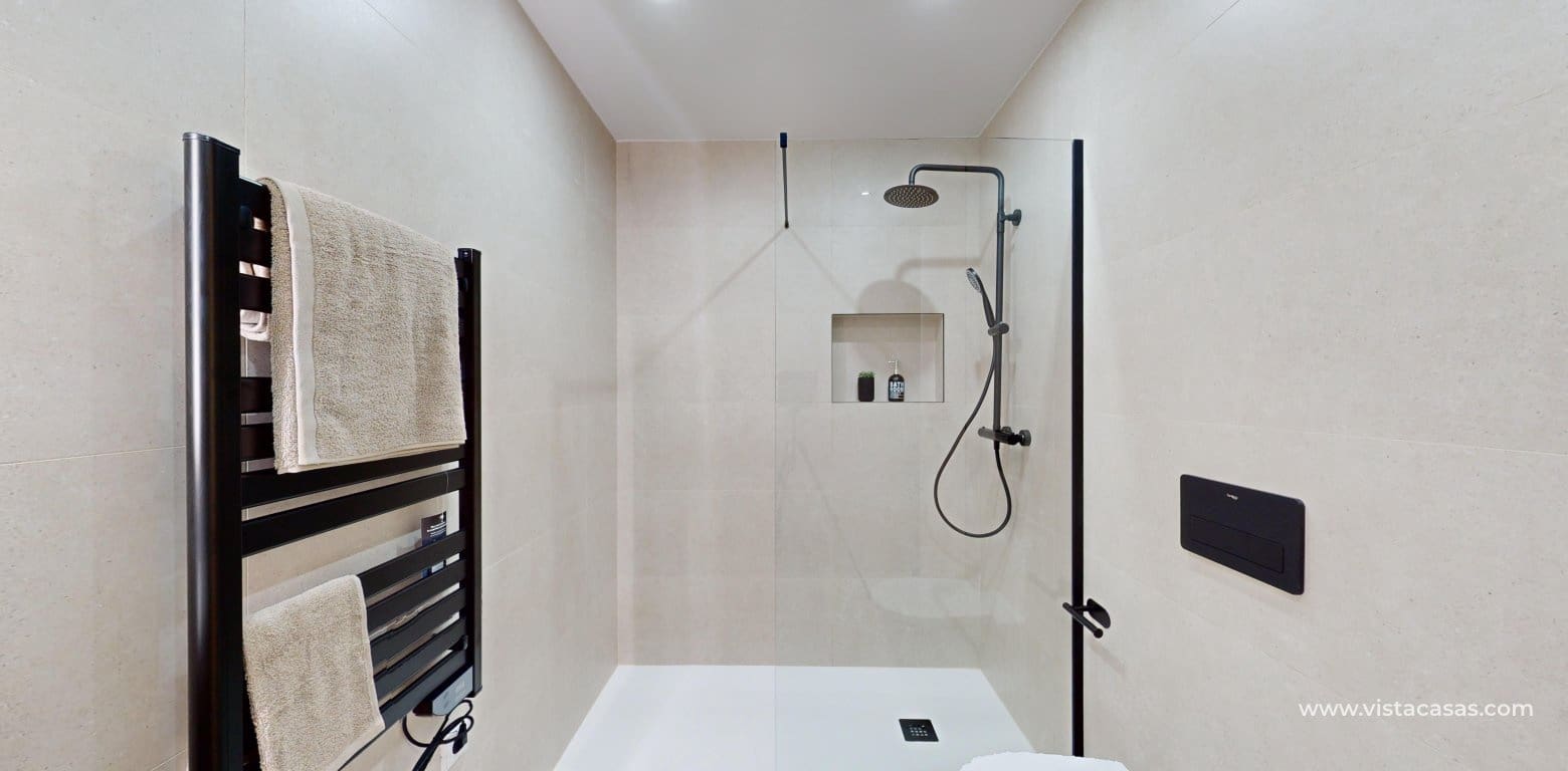 2 bedroom Apartment for sale in Cabo Roig - € 399,000 (Ref: 9611894)