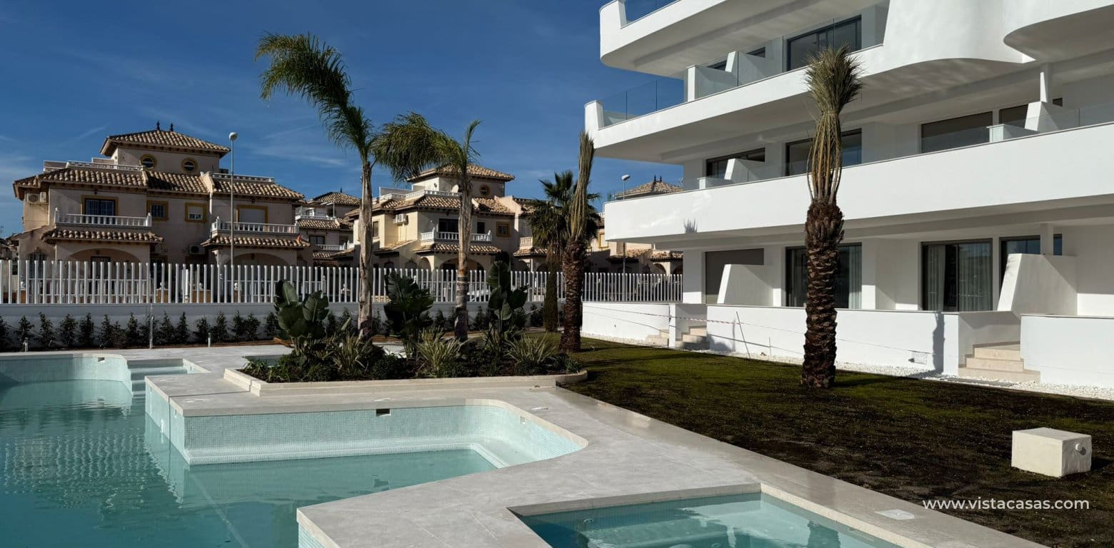 2 bedroom Apartment for sale in Cabo Roig - € 399,000 (Ref: 9611894)