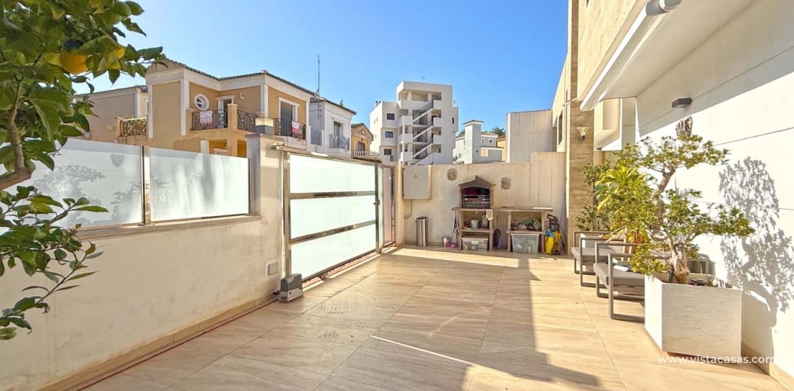 3 makuuhuone Huvila myytävänä paikassa Villamartin - 475 000 € (Ref: 9616828)