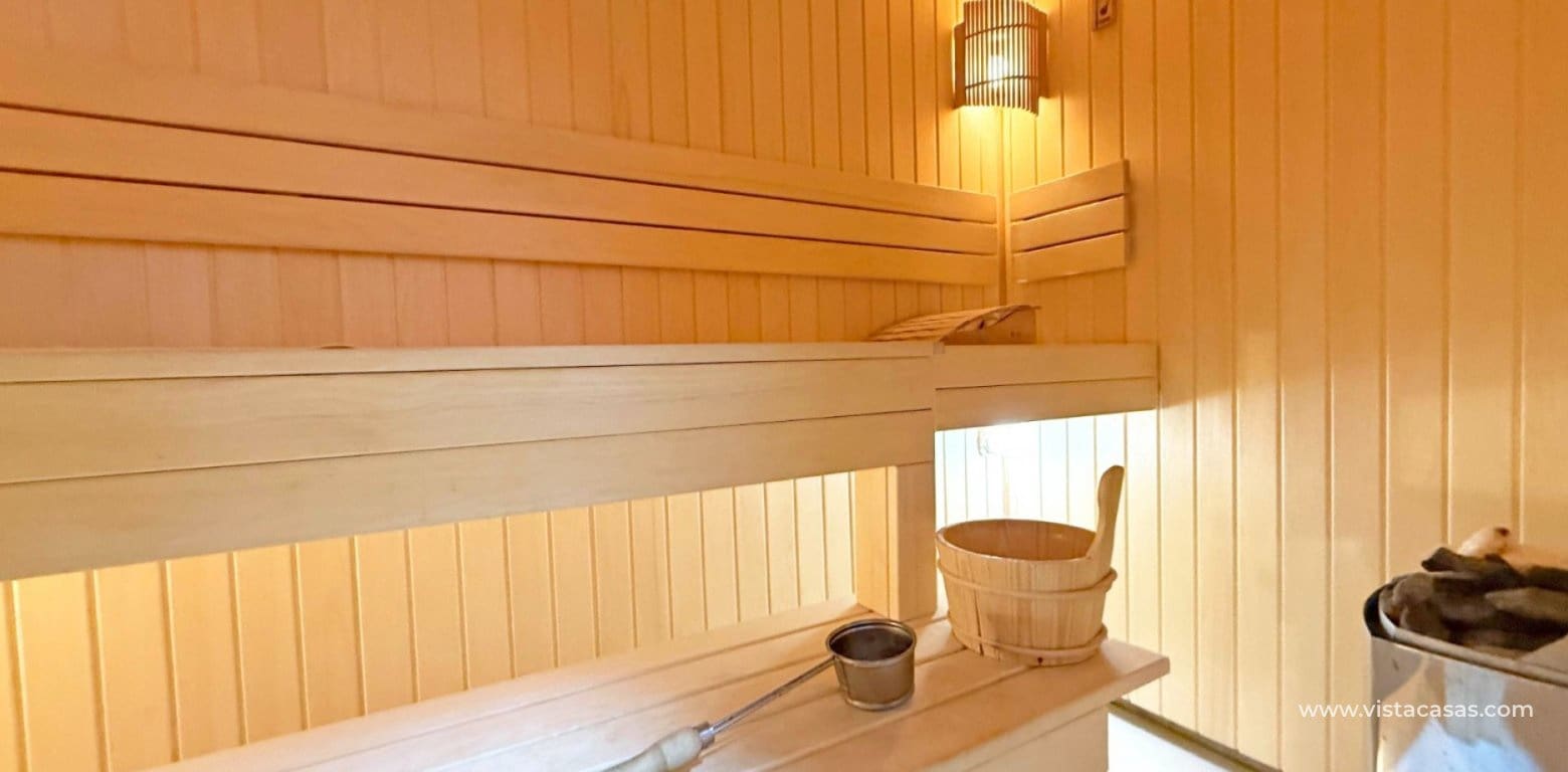 3 makuuhuone Huvila myytävänä paikassa Villamartin - 475 000 € (Ref: 9616828)