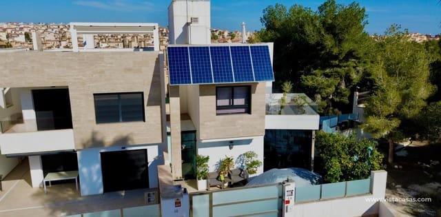 3 makuuhuone Huvila myytävänä paikassa Villamartin, Orihuela - 475 000 € (Ref: 9616828)