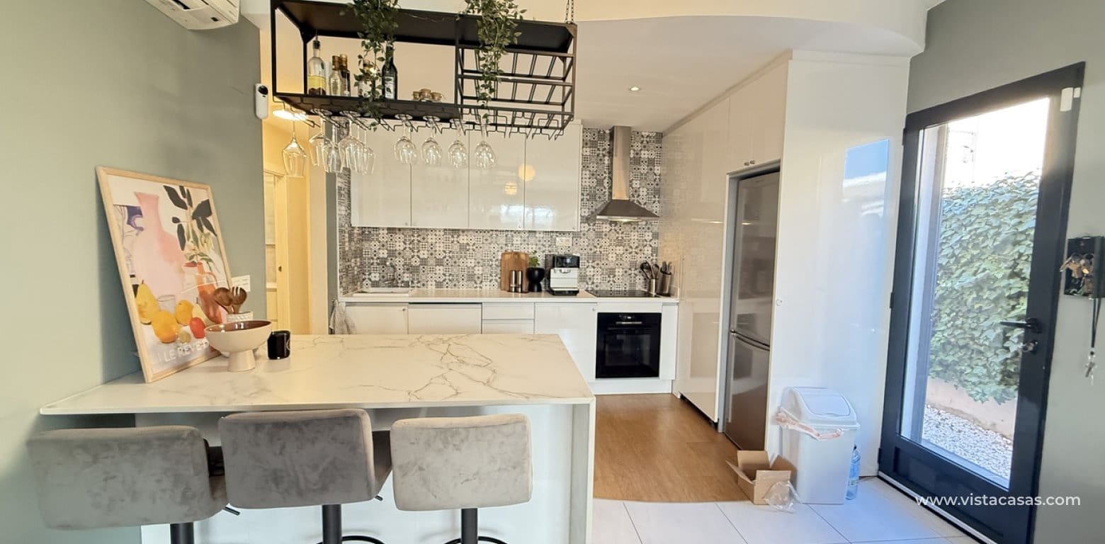 3 bedroom Villa for sale in La Zenia - € 499,999 (Ref: 9616830)