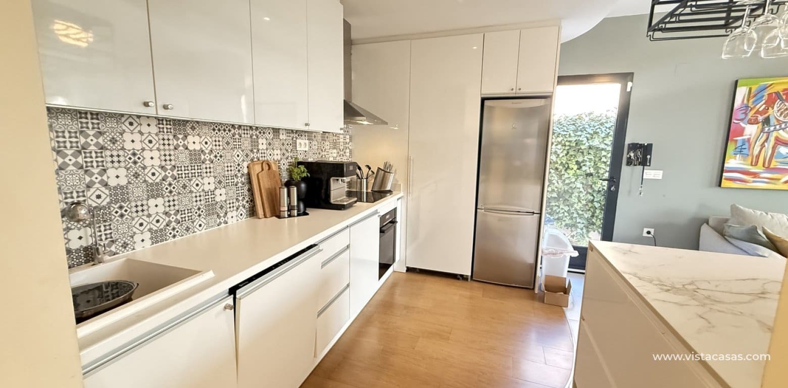 3 bedroom Villa for sale in La Zenia - € 499,999 (Ref: 9616830)