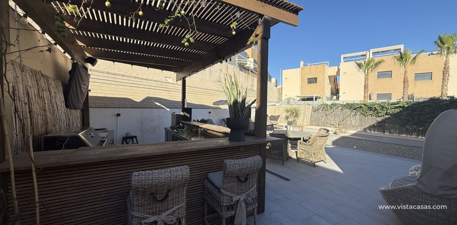 3 bedroom Villa for sale in La Zenia - € 499,999 (Ref: 9616830)