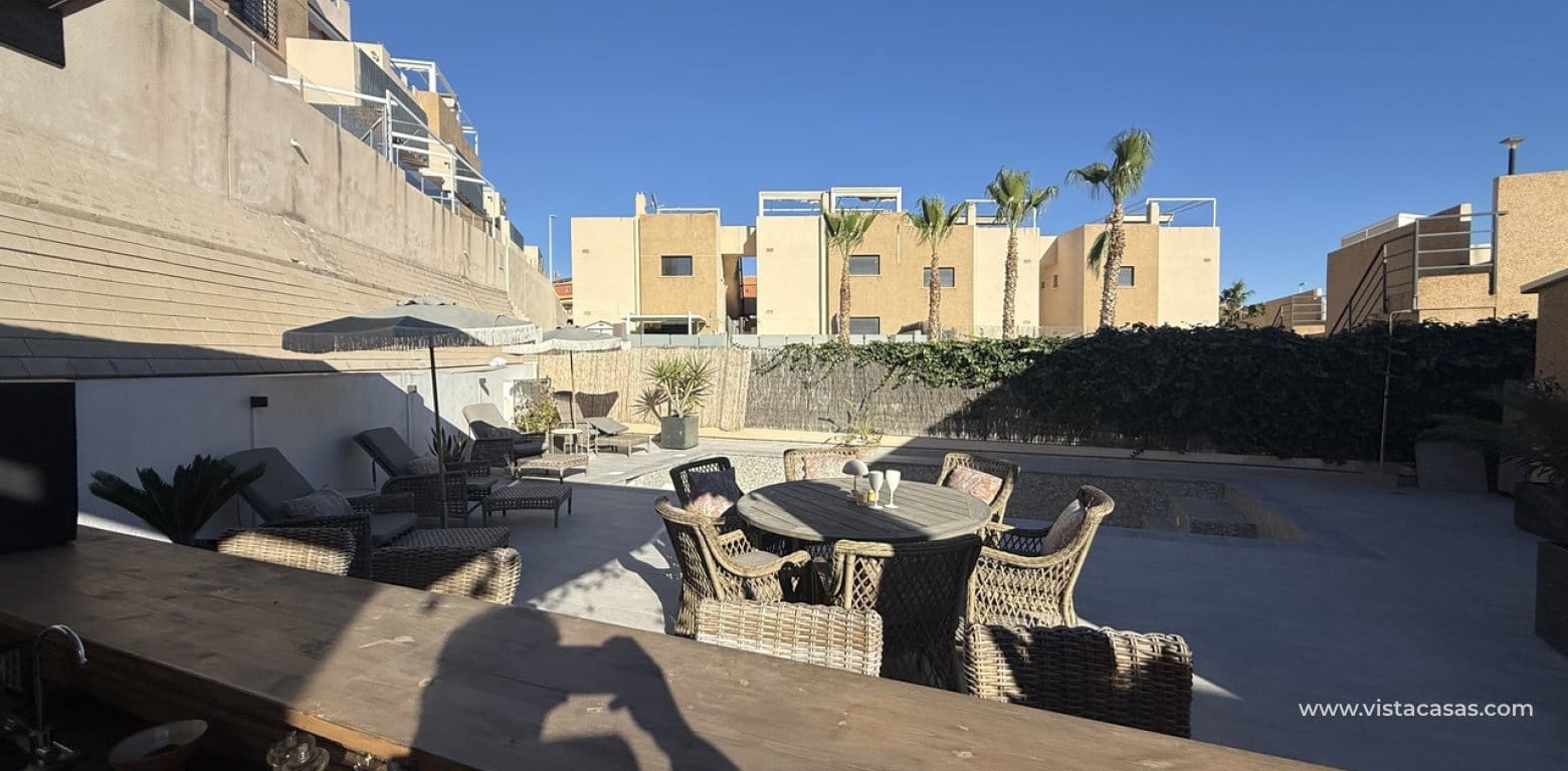 3 bedroom Villa for sale in La Zenia - € 499,999 (Ref: 9616830)