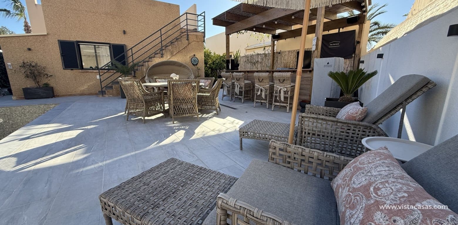 3 bedroom Villa for sale in La Zenia - € 499,999 (Ref: 9616830)