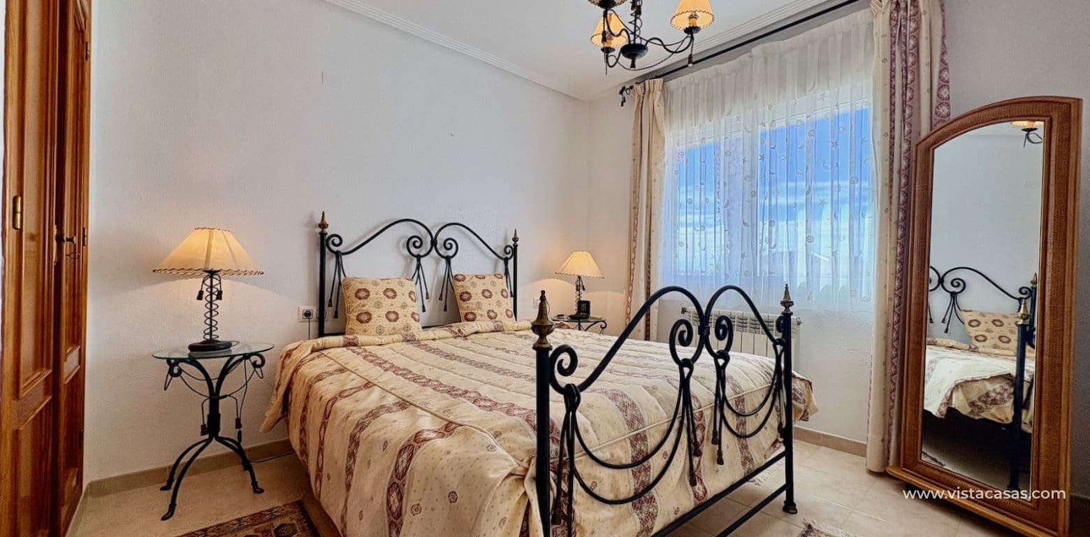 2 quarto Moradia para venda em Villamartin - 245 000 € (Ref: 9619720)