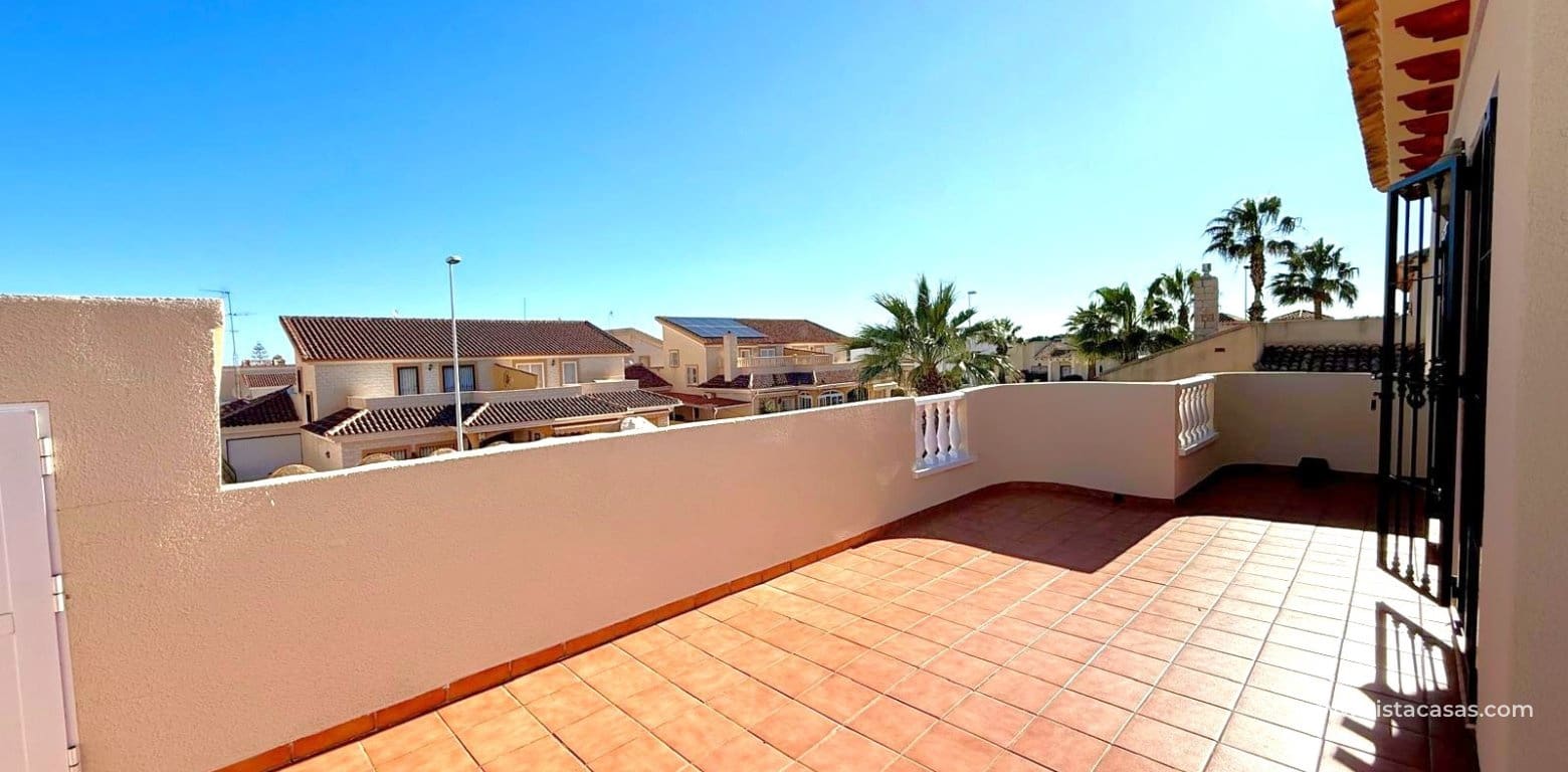3 bedroom Villa for sale in Villamartin - € 590,000 (Ref: 9619722)