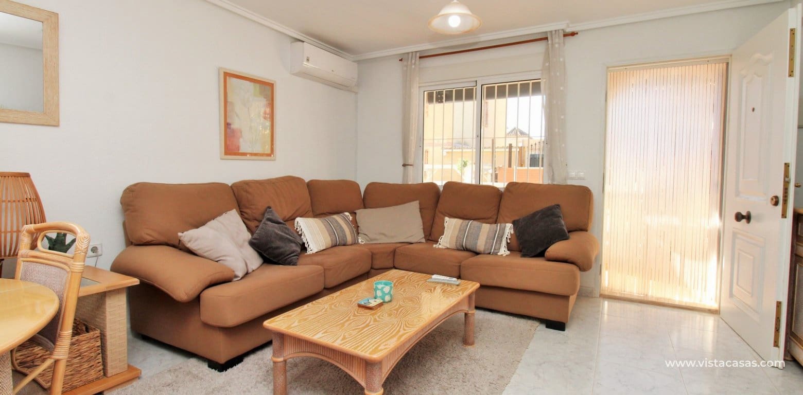 3 Zimmer Haus zu verkaufen in Playa Flamenca mit Pool - 234.900 € (Ref: 9620612)