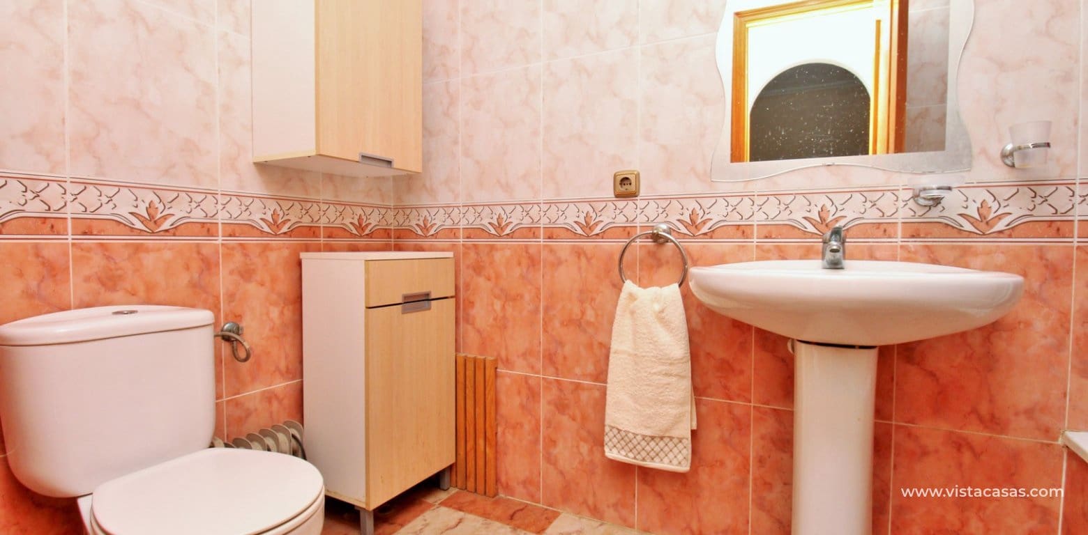 2 bedroom Apartment for sale in Villamartin with pool - € 124,900 (Ref: 9620649)