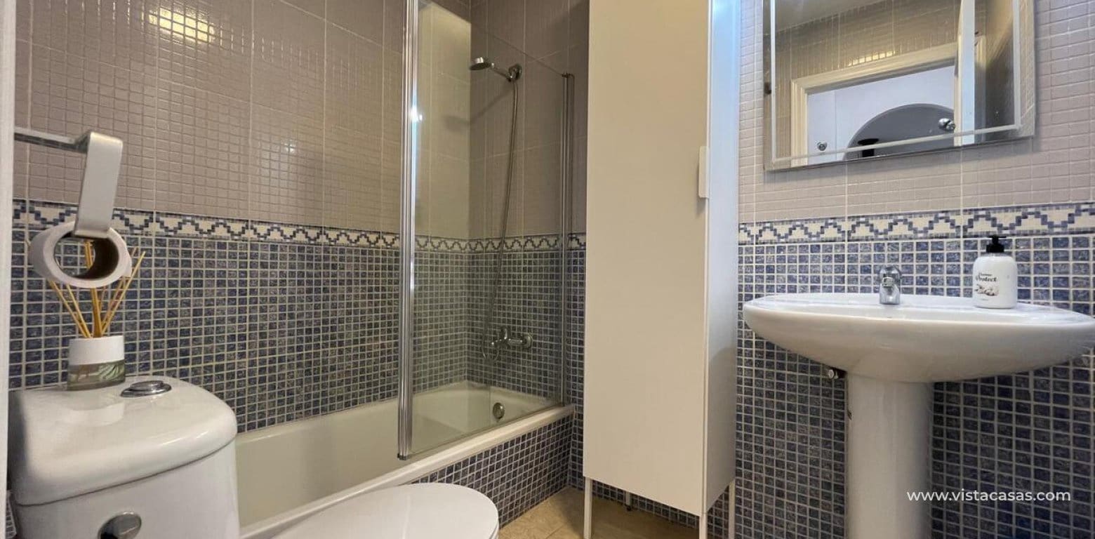 2 bedroom Apartment for sale in Villamartin - € 165,000 (Ref: 9620885)