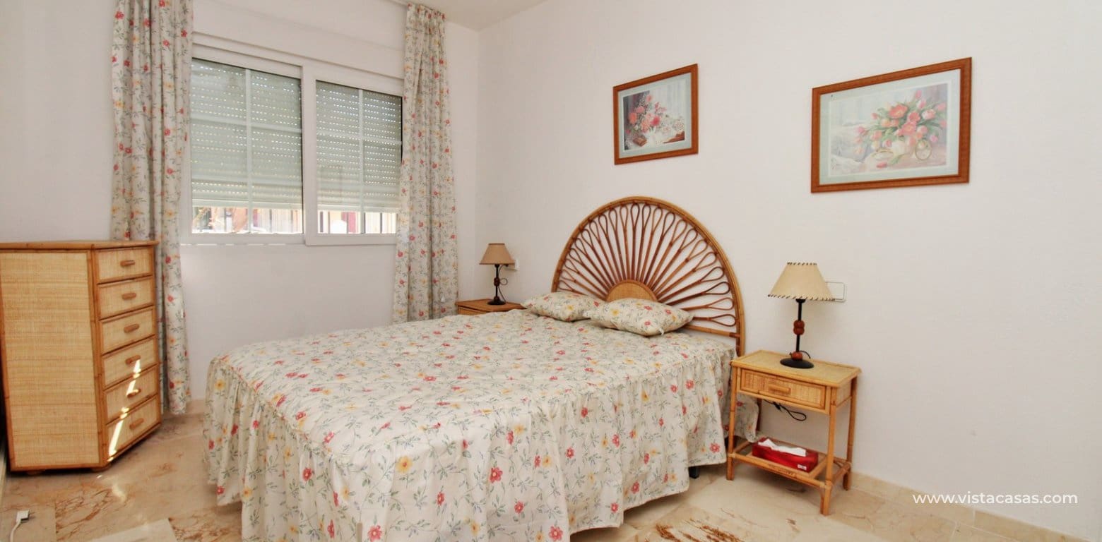 2 sypialnia Bungalow na sprzedaż w Playa Flamenca z basenem - 169 000 € (Ref: 9622234)