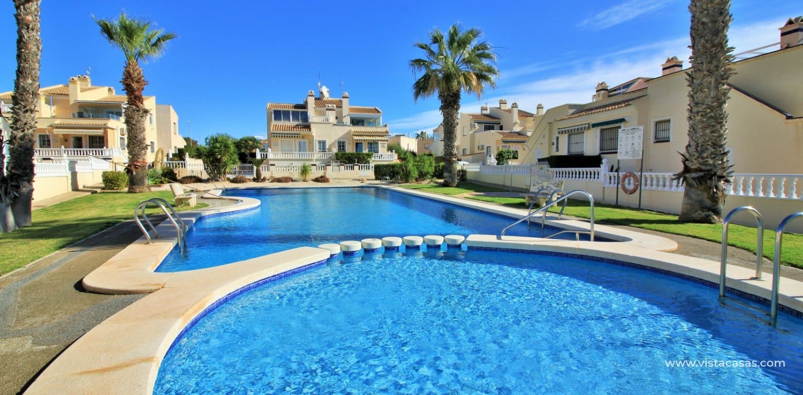 2 sypialnia Bungalow na sprzedaż w Playa Flamenca z basenem - 169 000 € (Ref: 9622234)